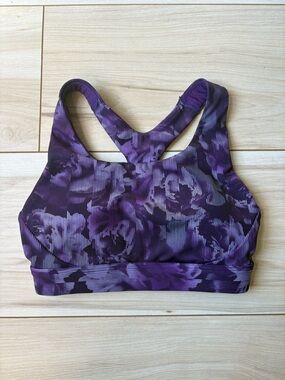Athleta Ultimate Printed Sports Bra Purple Strappy Back Medium Support XXS